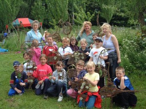 childrens willow weaving session